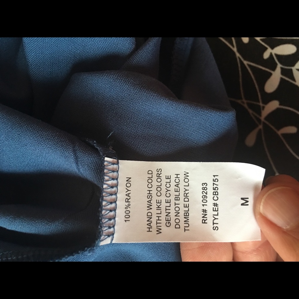 NWT Nordstrom’s Surf Gypsy Denim Embroidered Top M - Picture 8 of 8